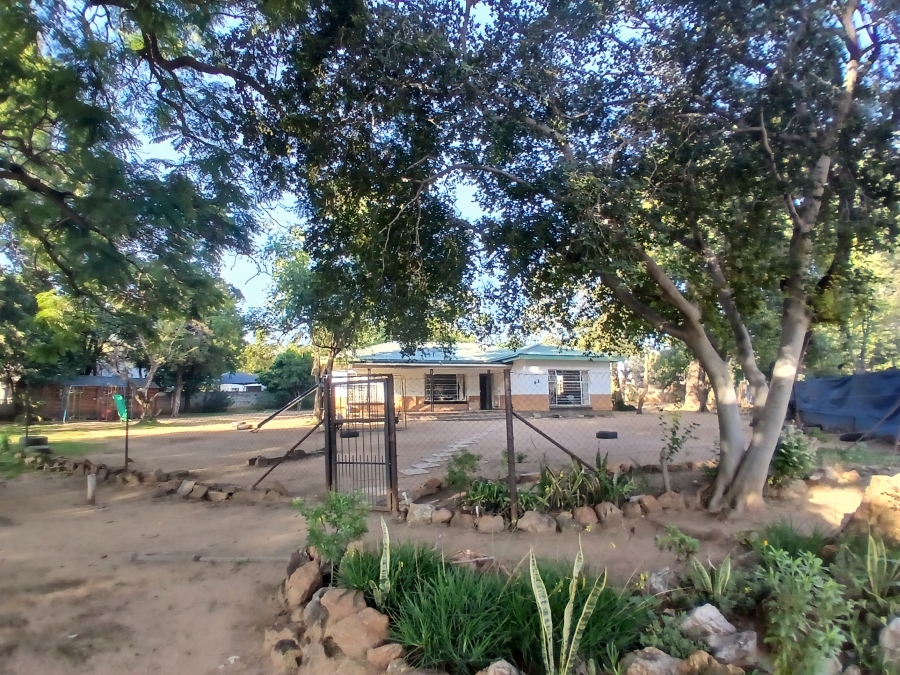 Commercial Property for Sale in Bodorp North West